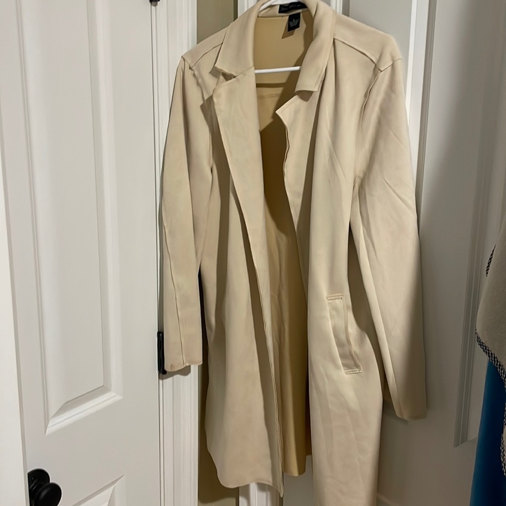 Cream velvet coat l